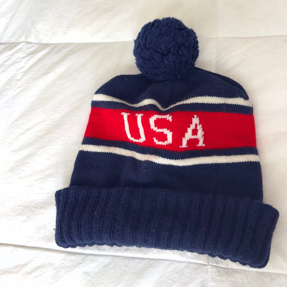 Polo Ralph Lauren Navy and Red Pom winter hat. Excellent condition. - Picture 2 of 3